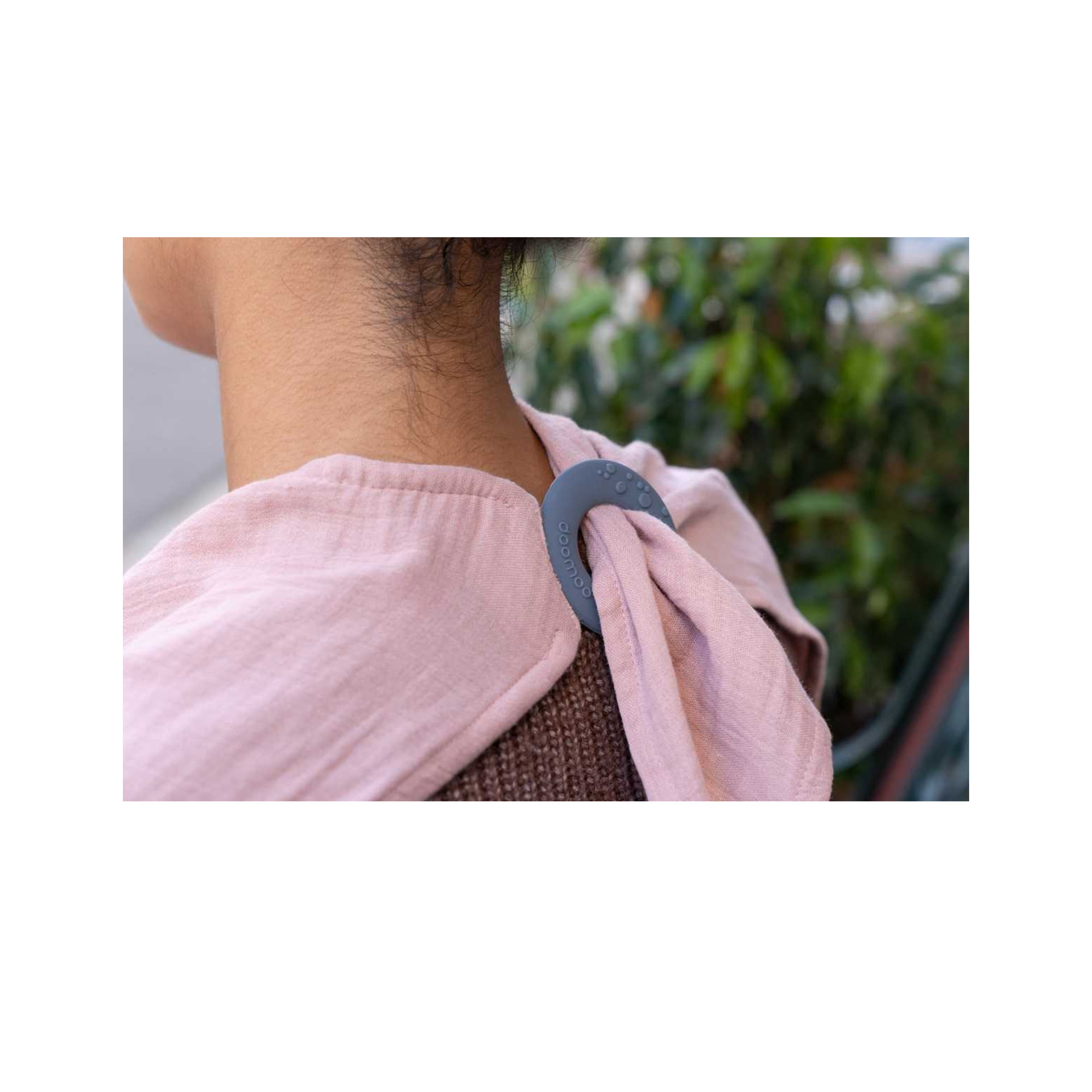 CAPA DE AMAMENTAÇÃO MOM'N PLAY ROSA