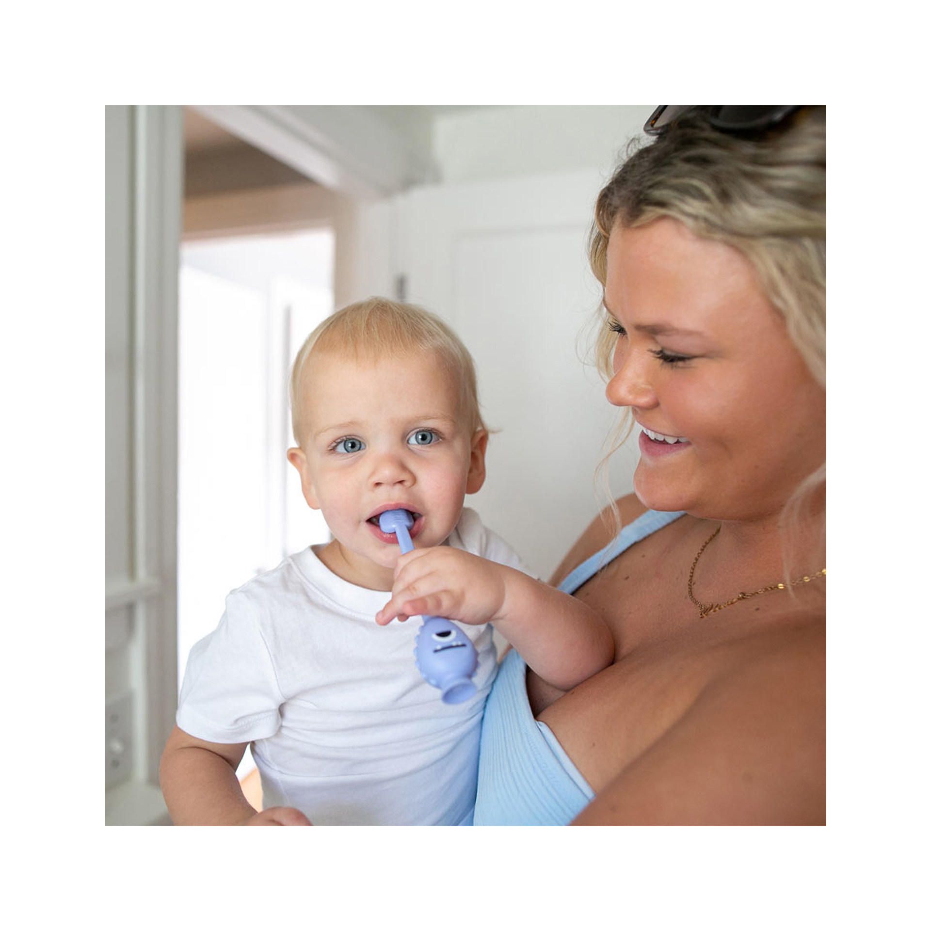 ESCOVA DE DENTES 1-4 ANOS MONSTRO