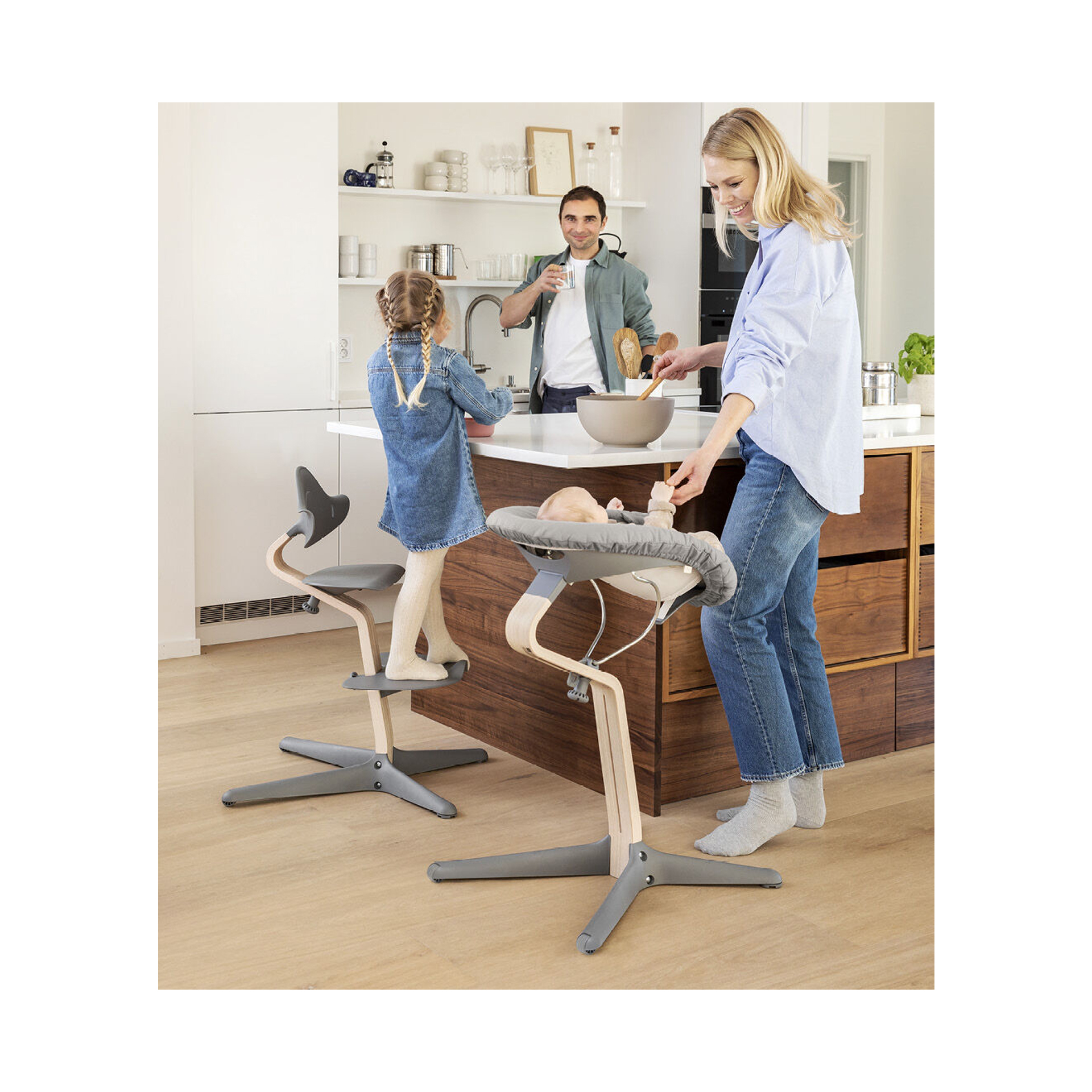 CADEIRA DE PAPA NOMI