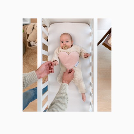 ALMOFADA ANTICÓLICAS SNOOGY CORAÇÃO ROSA