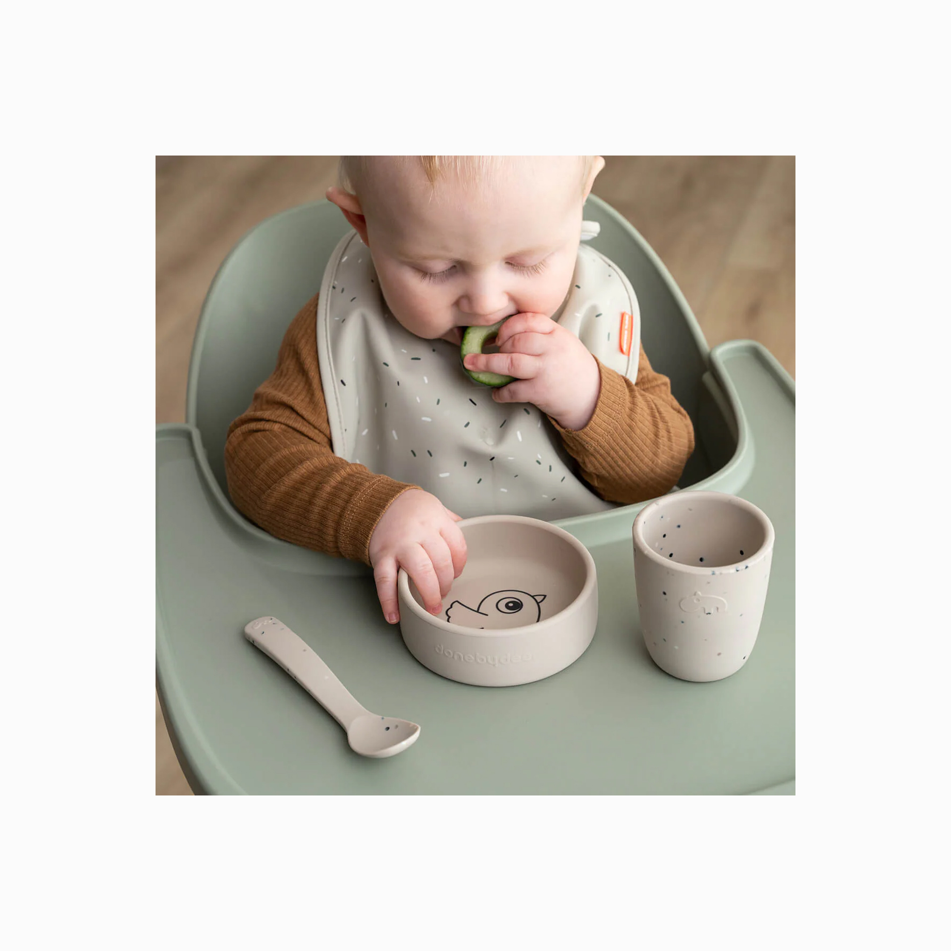 PRIMEIRO CONJUNTO DE REFEIÇÃO