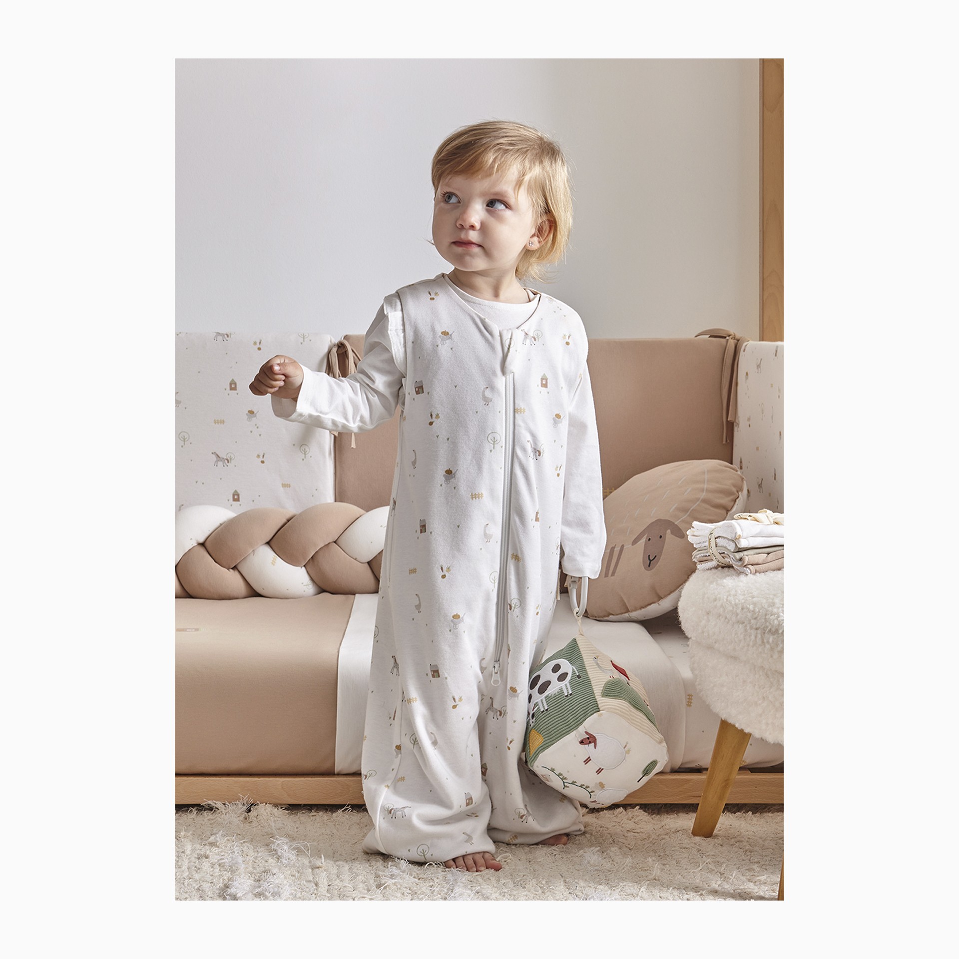 SACO PIJAMA COM PÉS FARM TOG 1
