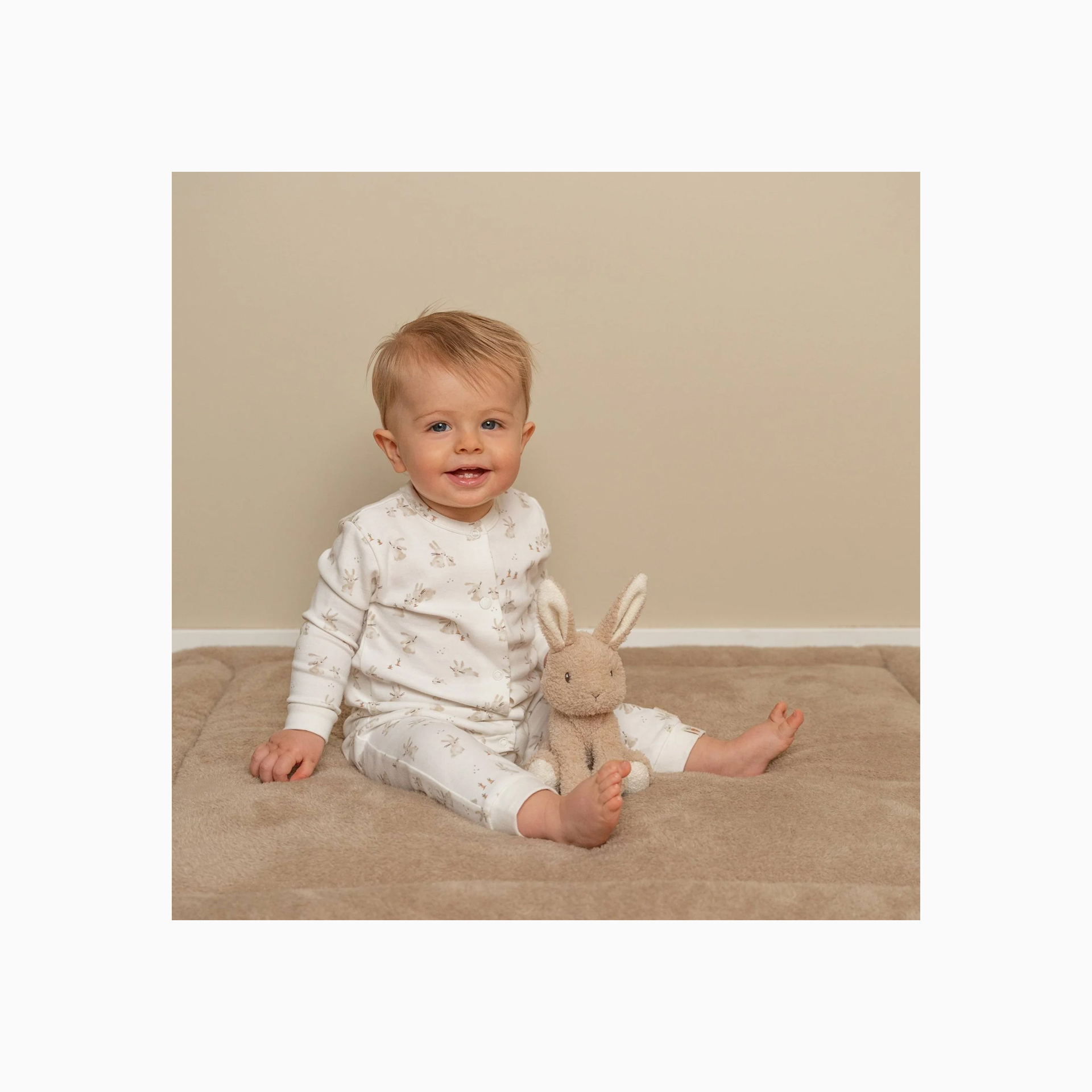 PELUCHE BABY BUNNY 15CM