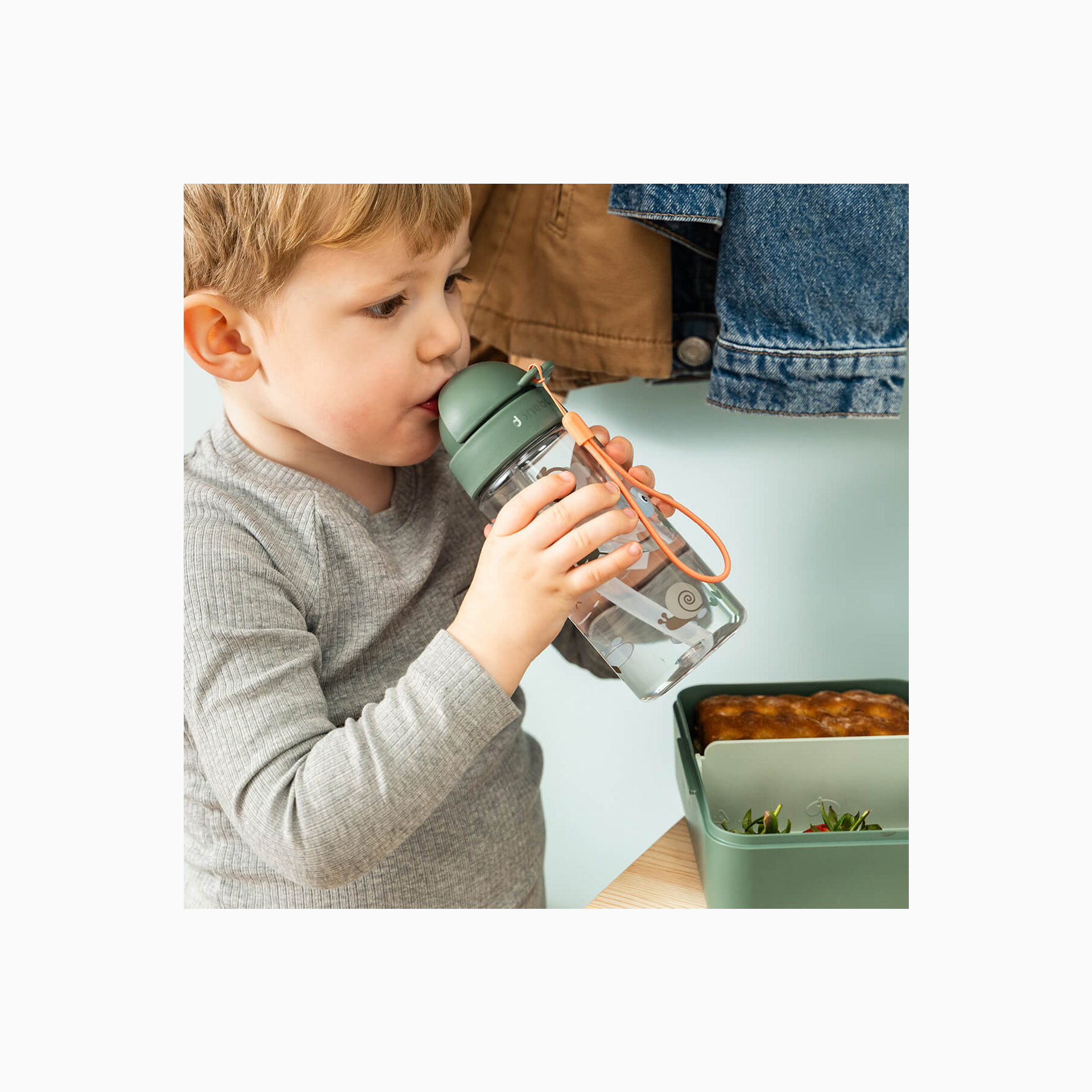 GARRAFA COM PALHINHA 350ML TINY TRAILS