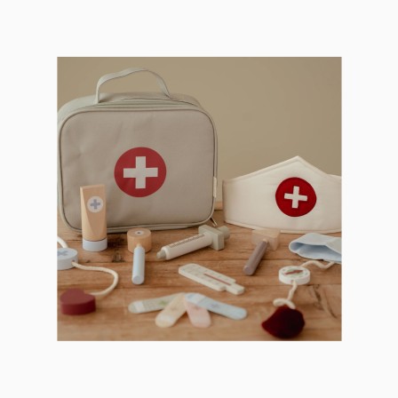 CONJUNTO DE MÉDICO EM MADEIRA